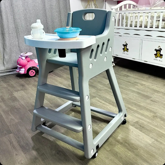Chaise haute bébé #