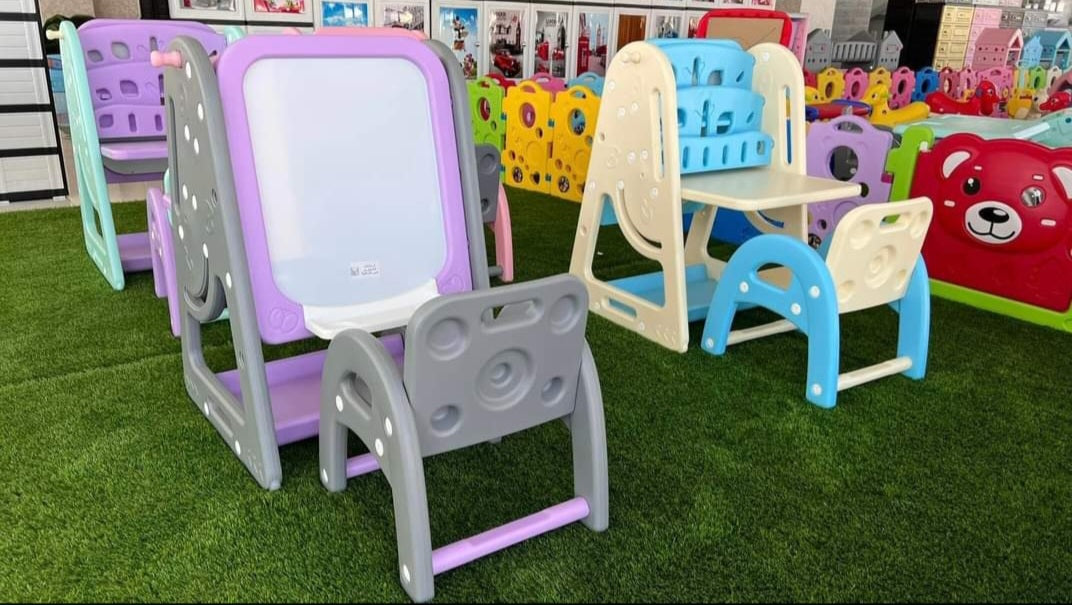 Bureau enfant avec tableau magique 3 en1 #
